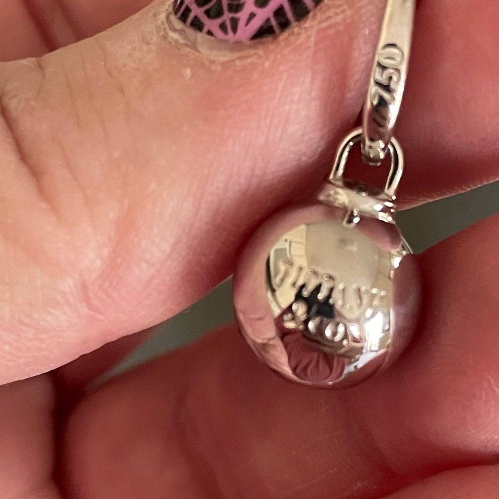 Tiffany & Co. Solid 18k white gold pendant - bracelet charm! Hard to find ! - Picture 3 of 9
